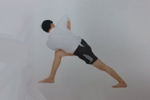 印度瑜伽纖腰瑜伽—三角扭轉(zhuǎn)側(cè)伸