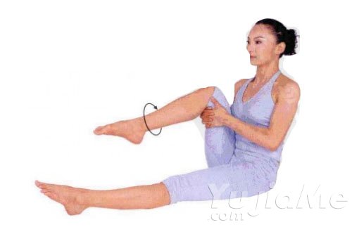 改善循環(huán)系統(tǒng)-膝蓋旋轉(zhuǎn)彎曲式5
