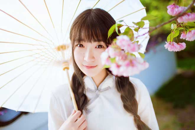 瑜伽動(dòng)作拉伸脊柱，助你瞬間長高
